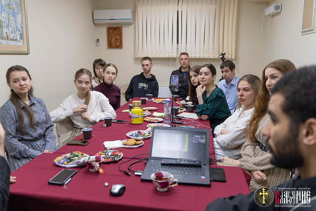 Состоялась встреча молодежки храма с протоиереем Алексием Касатиковым