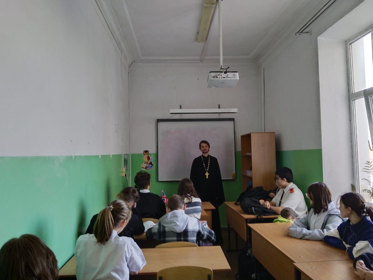 Прошла очередная встреча клирика храма Александра Шигалева с учениками казачьего класса